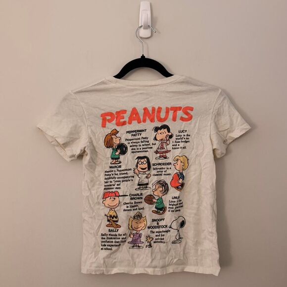 Peanuts Tops - Peanuts VINTAGE short sleeve crop graphic tee Size XS